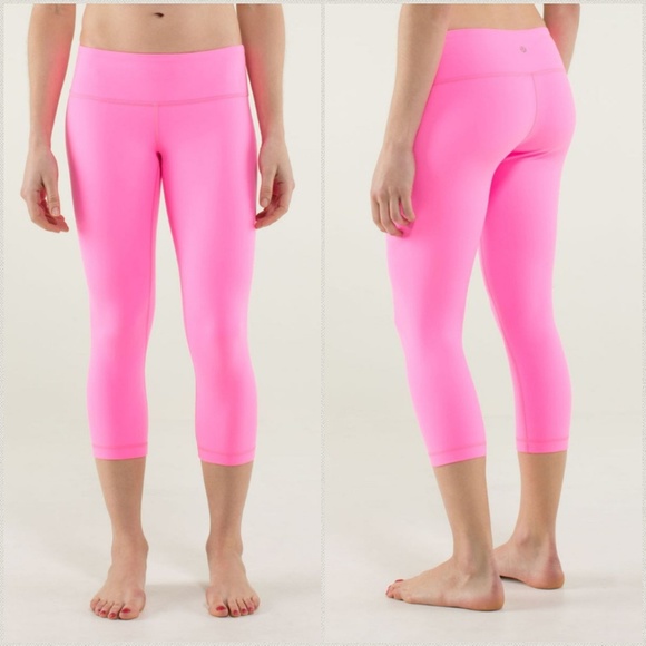 lululemon athletica Pants - Lululemon Wonder Under Crops in Zing Pink Light
